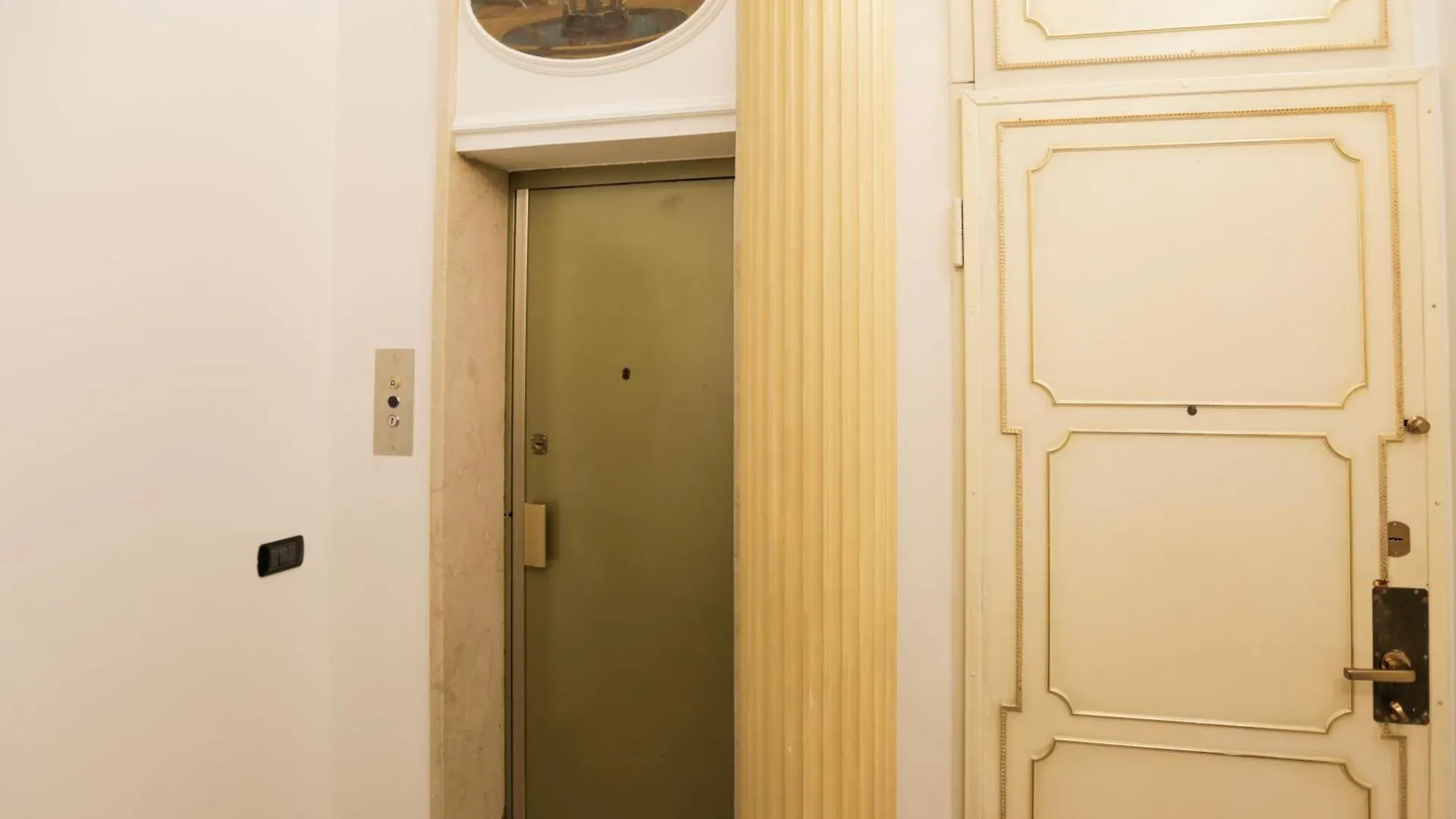 Private Apartament Luxury 5 Bedroom - Milano Central Station Apartment