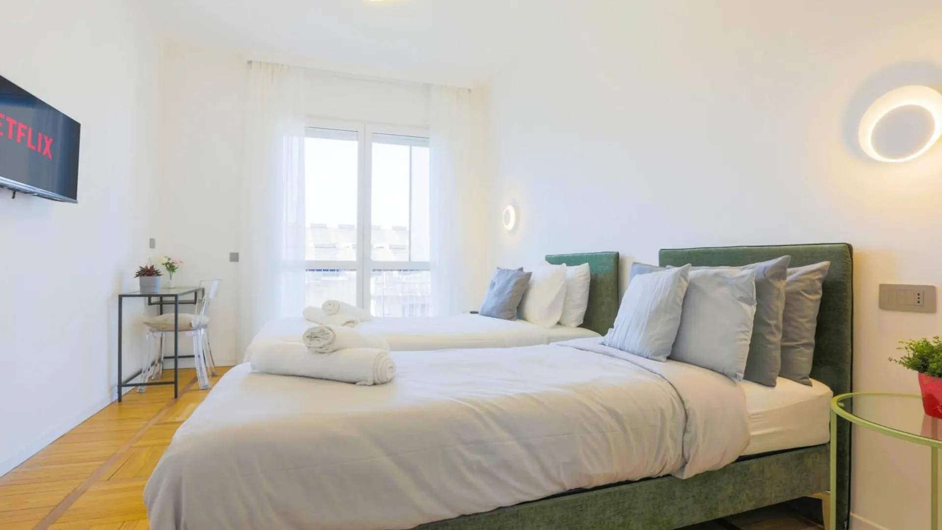 Apartment Private Apartament Luxury 5 Bedroom - Milano Central Station