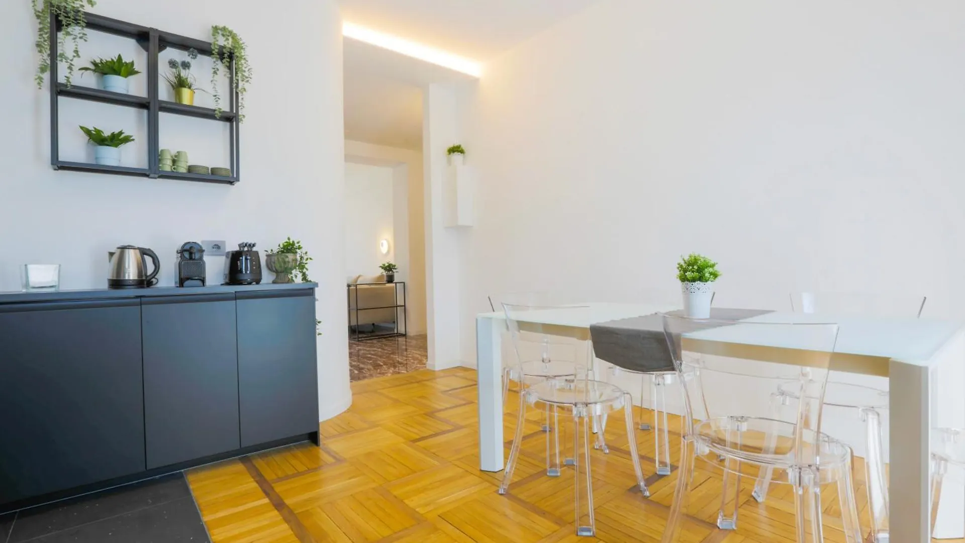 Private Apartament Luxury 5 Bedroom - Milano Central Station Appartamento